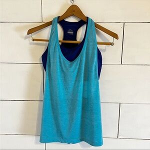 Nike 2 in 1 Tank Top with Sports Bra. Size Medium. EUC